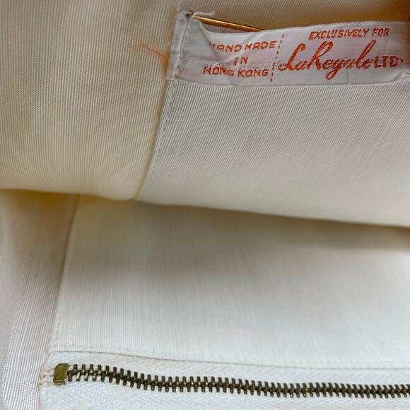 Vintage La Regale White Plastic Pearl Beaded Handbag Purse 60s Regency MCM - Picture 13 of 14